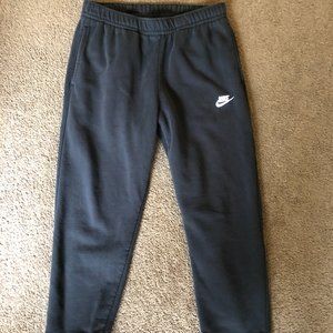 NIKE Sportswear Club Fleece Pants Black Sweatpants Medium Short Inseam